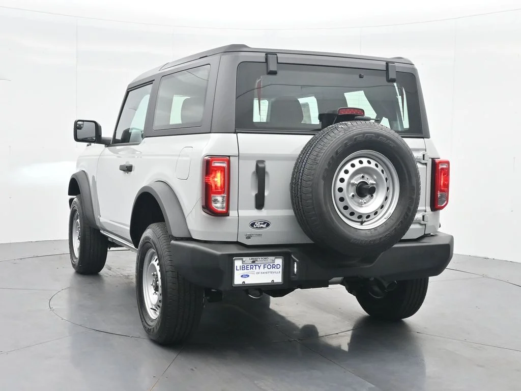 New 2026 Avalanche Gray Ford Base image 9