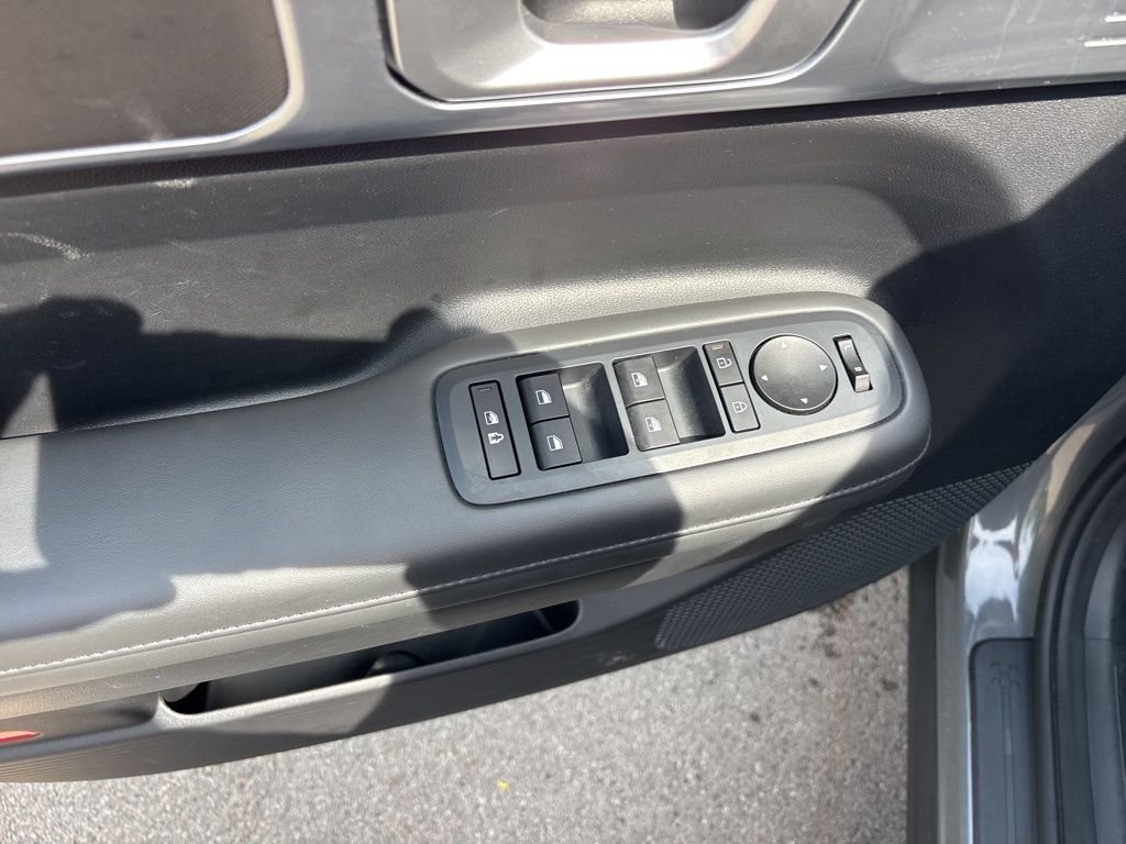 Used 2025 Gray Hyundai SEL image 22