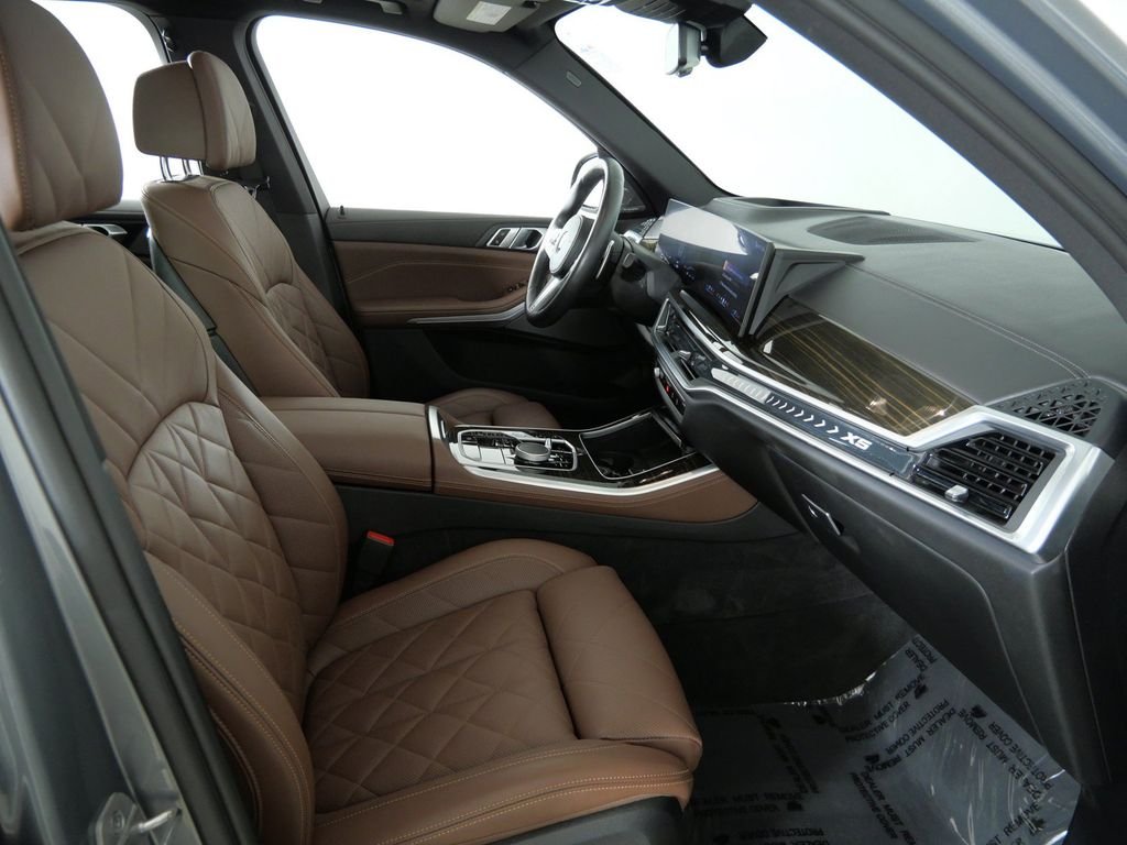 Certified Used 2024 Skyscraper Grey Metallic BMW xDrive40i image 24