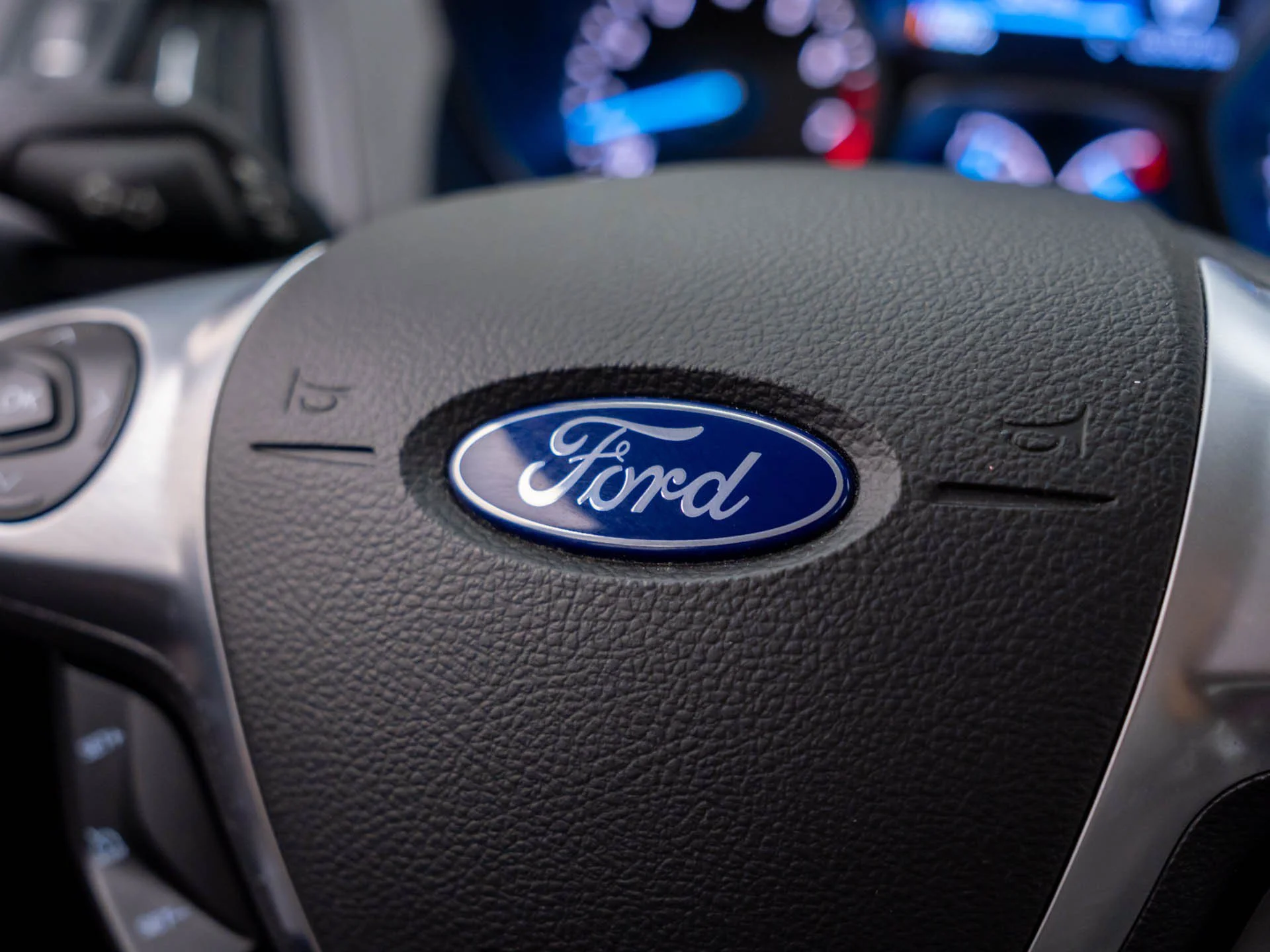 Used 2014 Red Ford SE image 20