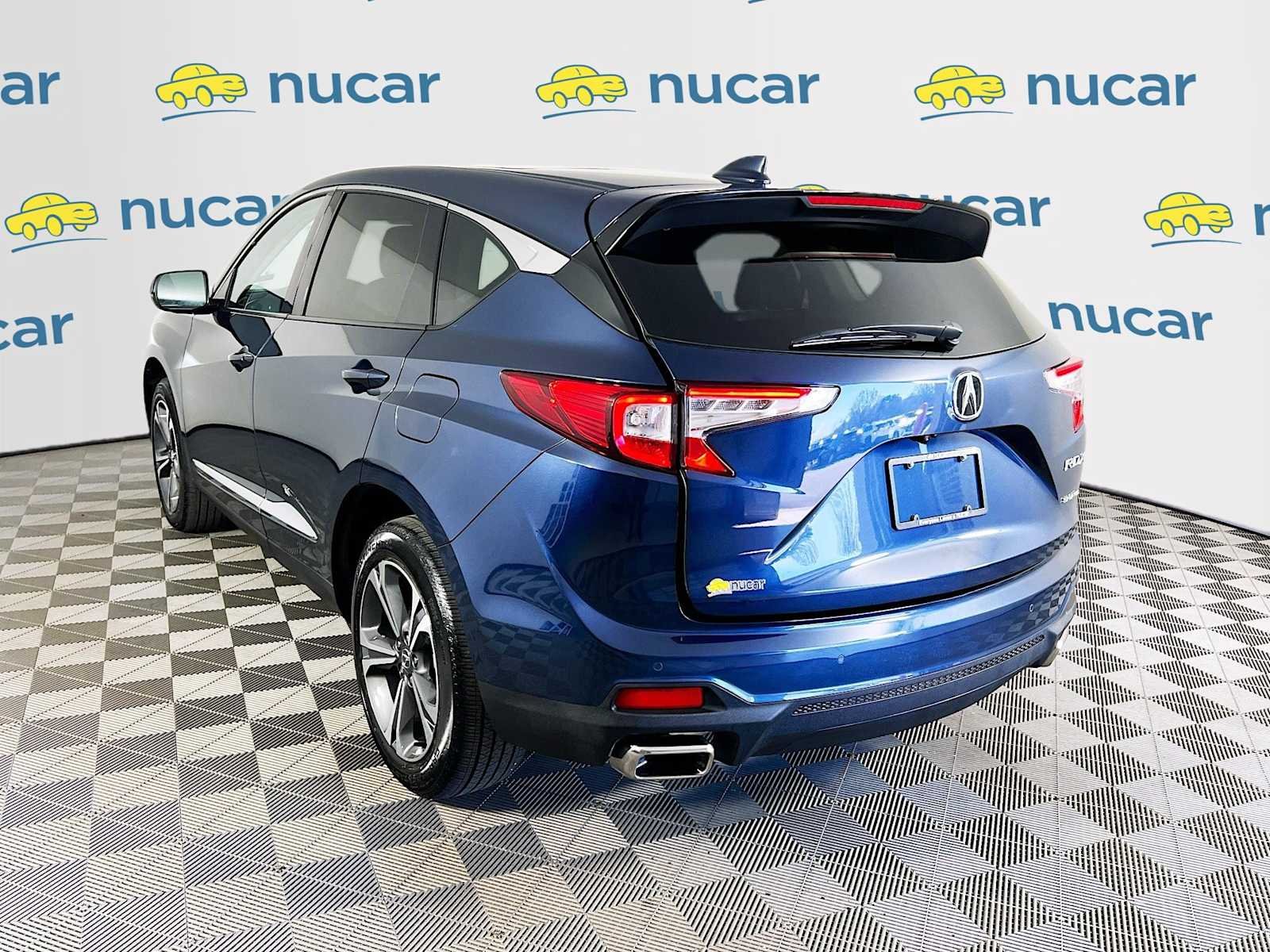 Used 2025 Canyon River Blue Metallic Acura w/Technology Package image 5