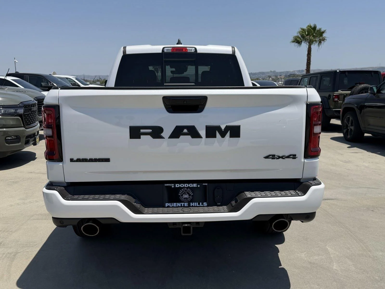 New 2026 Ivory White Tri-Coat Pearl-Coat Exterior Paint RAM Laramie image 6