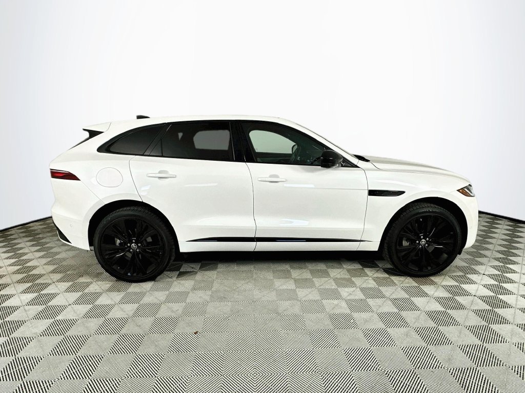 2026 Jaguar F-Pace R-Dynamic S - Photo 8