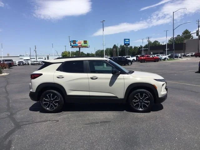 New 2026 White Sands Chevrolet ACTIV image 2