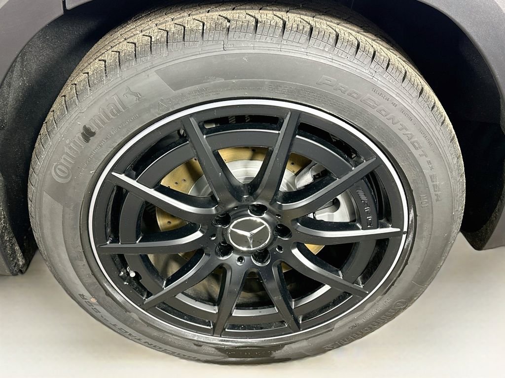 New 2026 Polar White Mercedes-Benz GLB 35 AMG® image 32