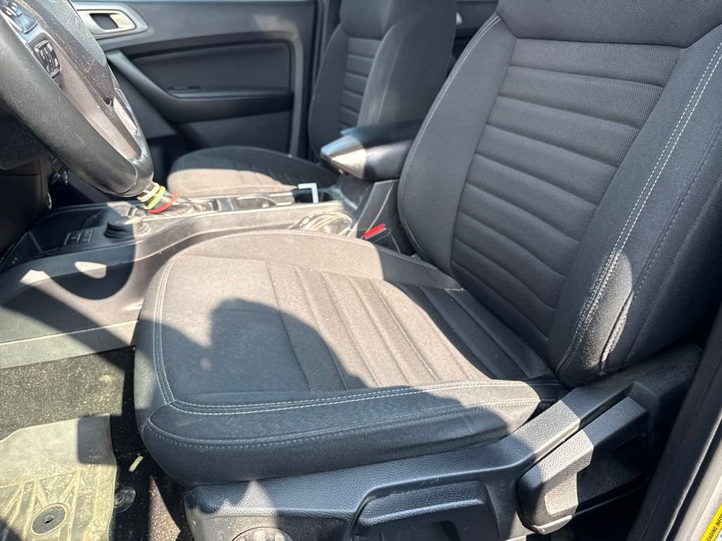 Used 2020 Silver Ford XLT image 1
