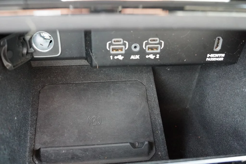 Certified Used 2022 White Jeep Series III image 33