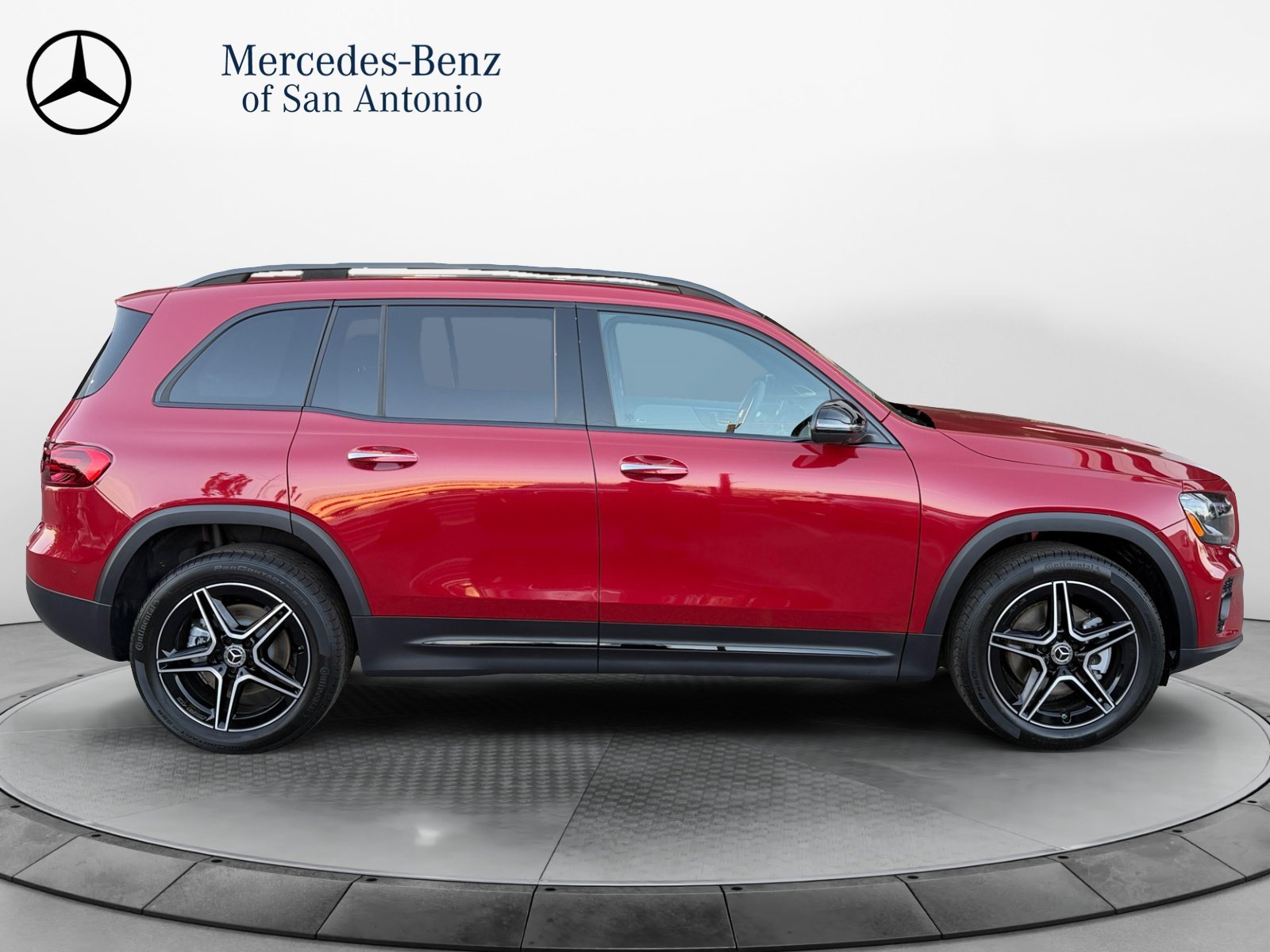 New 2026 MANUFAKTUR Patagonia Red Metallic Mercedes-Benz GLB 250 image 33