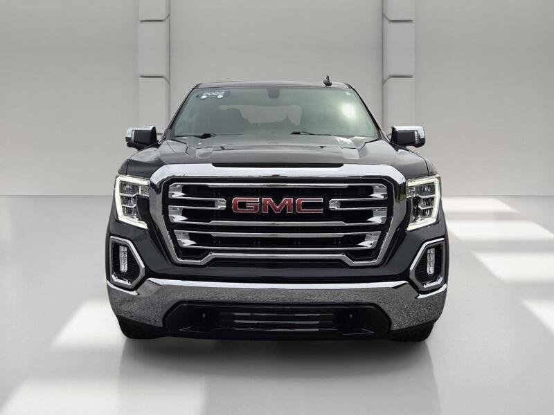 Used 2022 Onyx Black GMC 4WD CREW CAB 147" SLT image 8