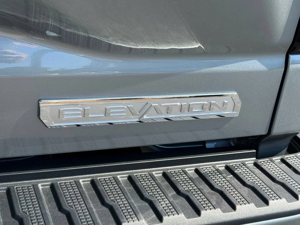 New 2026 Sterling Metallic GMC Elevation image 24
