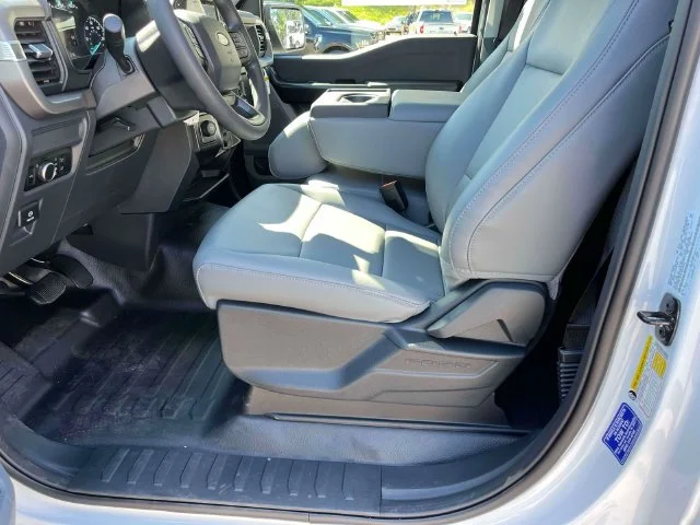 New 2026 Oxford White Ford XL image 19