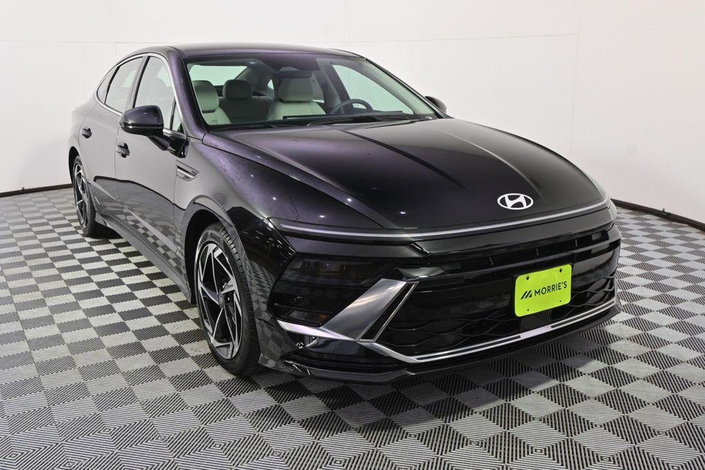 New 2026 Abyss Black Hyundai SEL Sport image 9