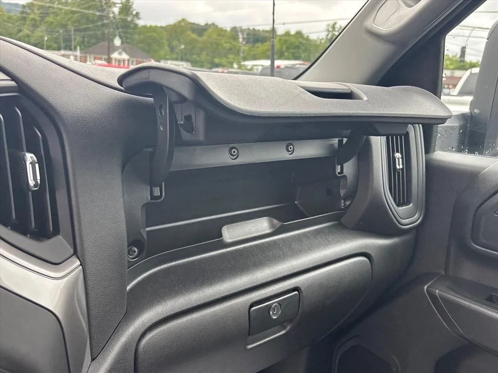 Used 2025 White GMC Pro image 36