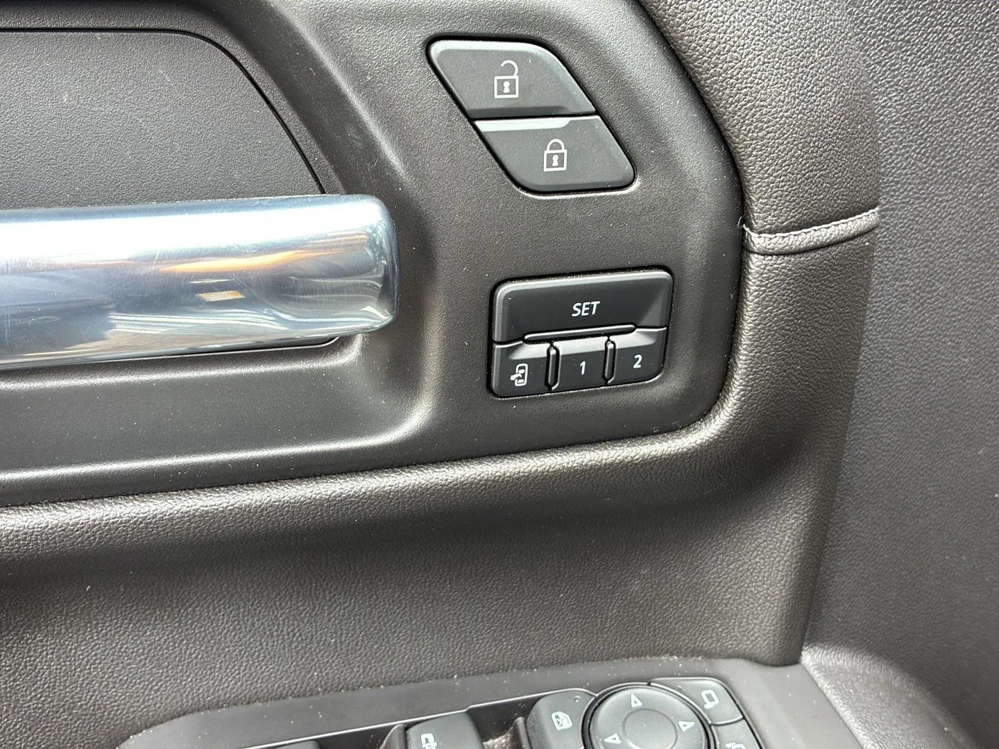 Used 2020 Northsky Blue Metallic Chevrolet High Country image 27
