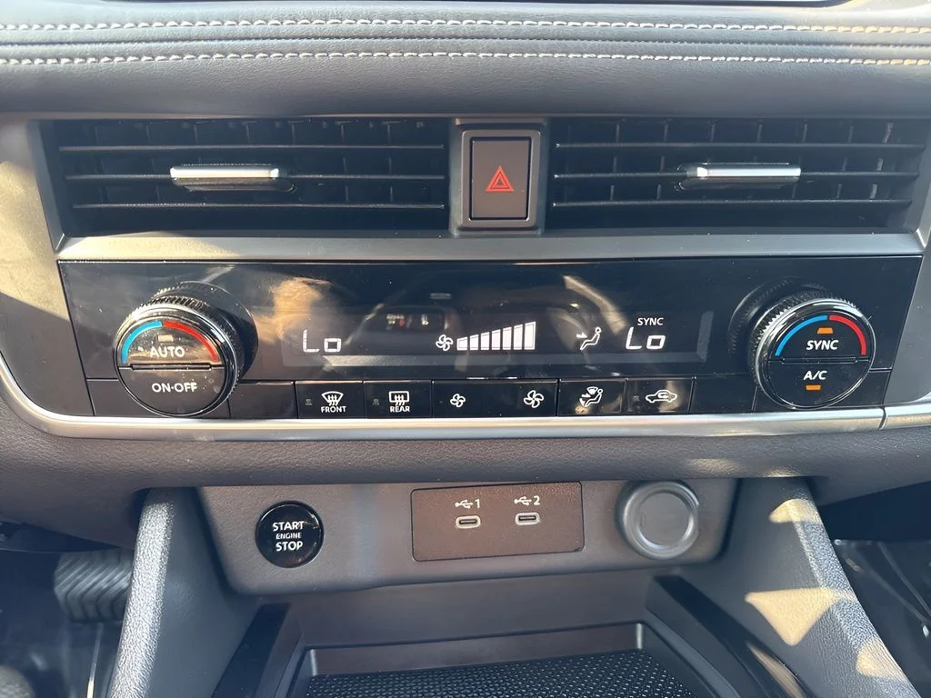 Used 2025 Gray Nissan SV image 18