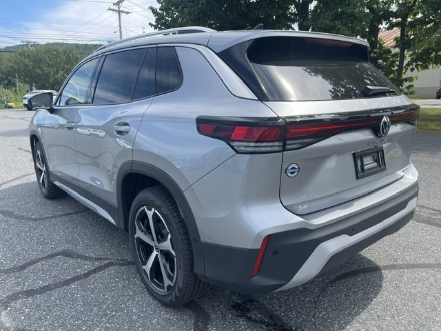 New 2026 Pyrite Silver Metallic Volkswagen SE AWD image 4