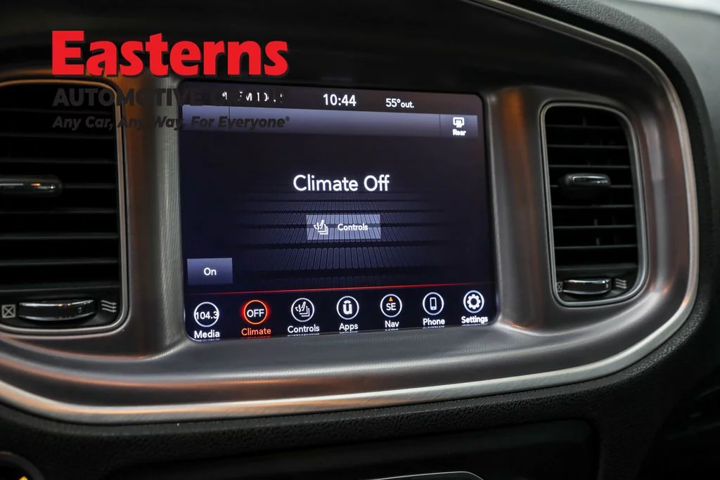 Used 2022 Gray Dodge SXT image 19
