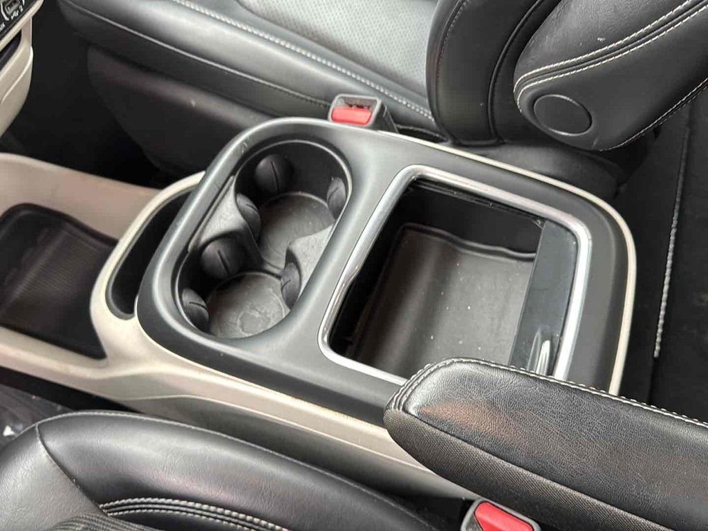 Used 2023 White Chrysler Touring L image 35