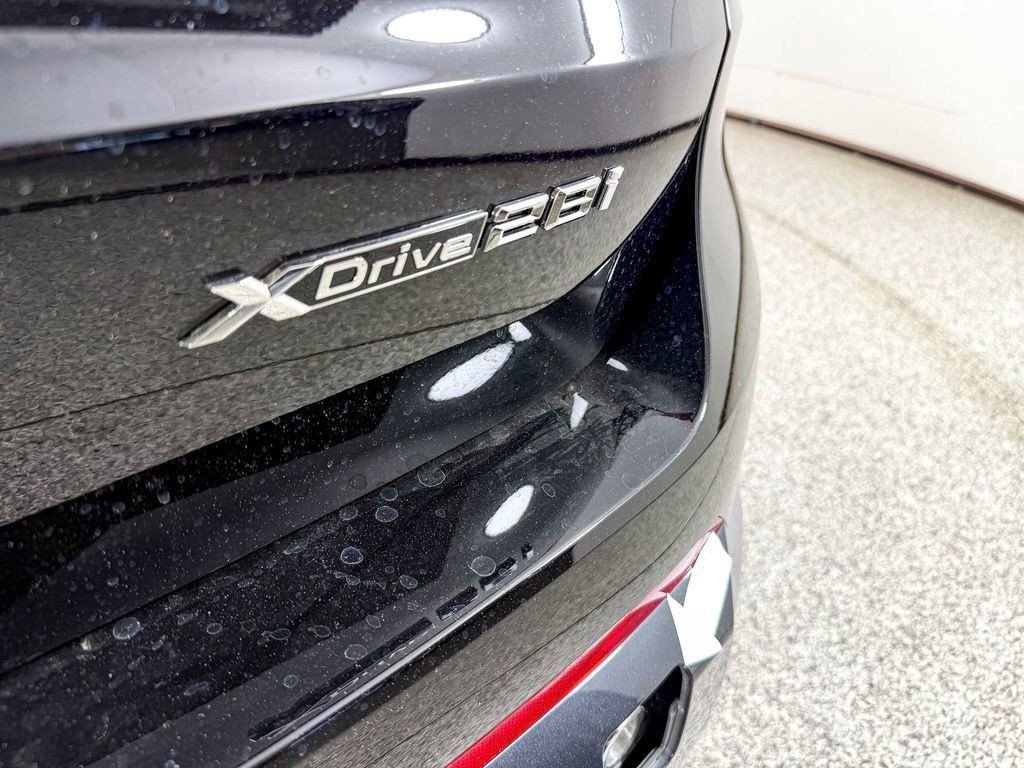 Certified Used 2025 Jet Black BMW xDrive28i image 18