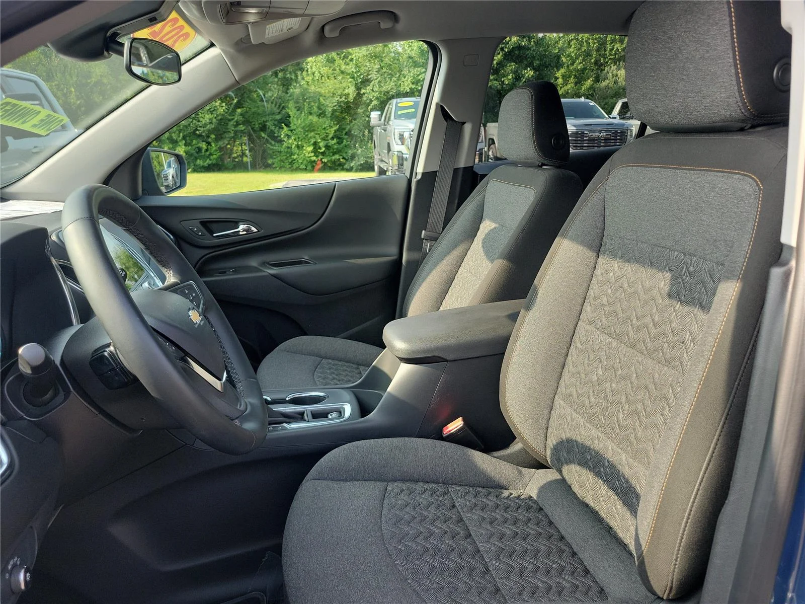 Used 2024 Lakeshore Blue Metallic Chevrolet LT image 15