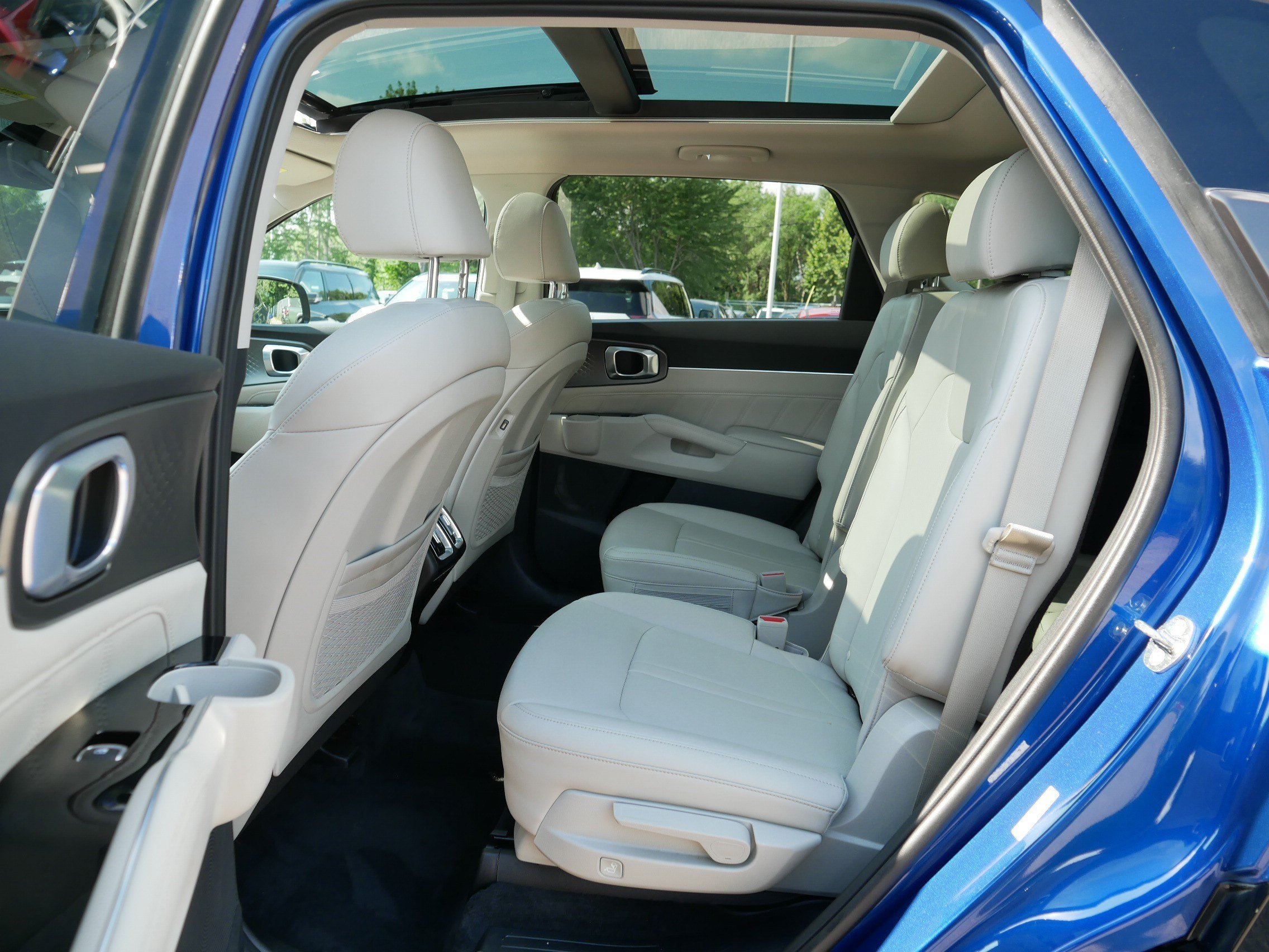Certified Used 2023 Sapphire Blue Kia SX image 35