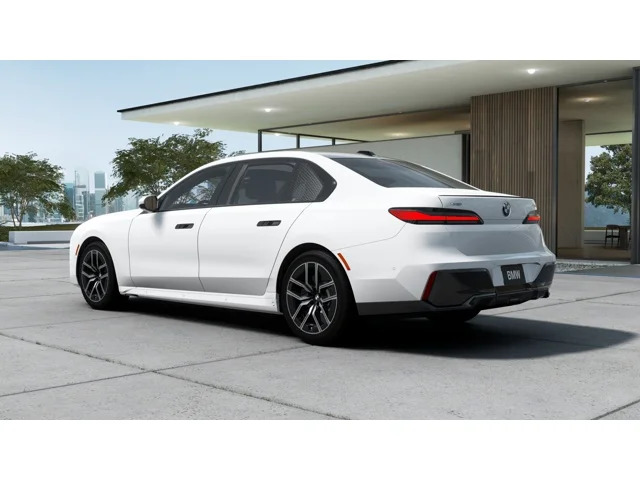 New 2026 Alpine White BMW 760i xDrive image 2