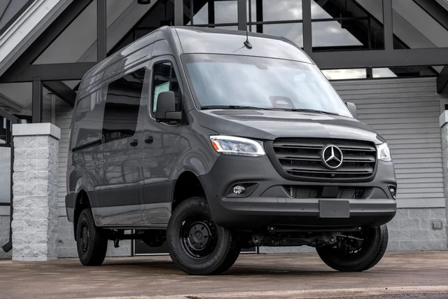 2026 Mercedes-Benz Sprinter 2500 Cargo 144 WB