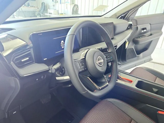 2026 Nissan KICKS SR - Photo 18