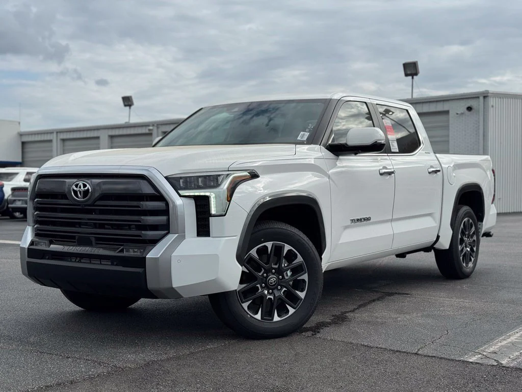 2026 Toyota Tundra Limited - Photo 6