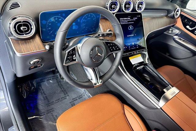 New 2026 Graphite Grey Metallic Mercedes-Benz GLC 300 image 39