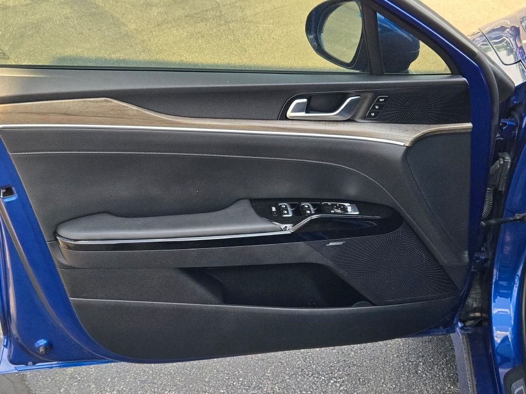 Used 2021 Sapphire Blue Kia EX image 17
