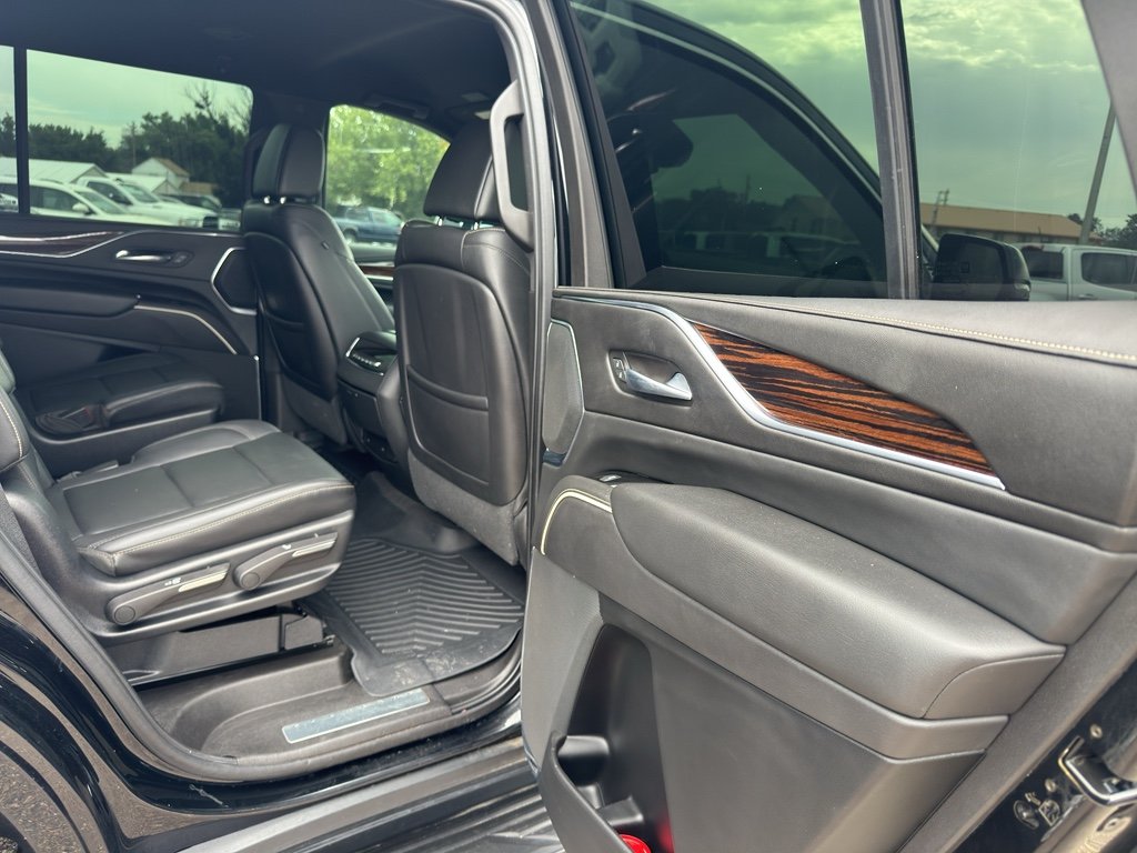 Used 2021 Black Raven Cadillac Luxury image 17