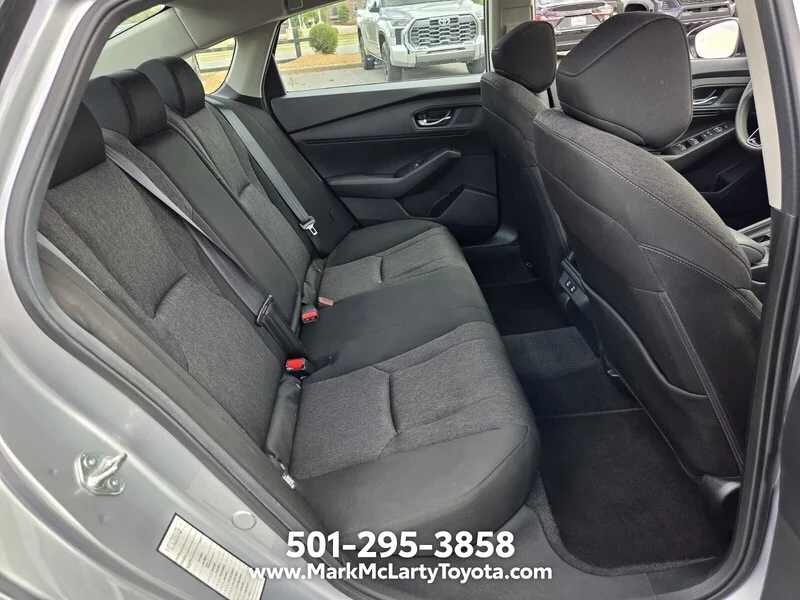 Used 2025 Solar Silver Metallic Honda SE CVT image 14