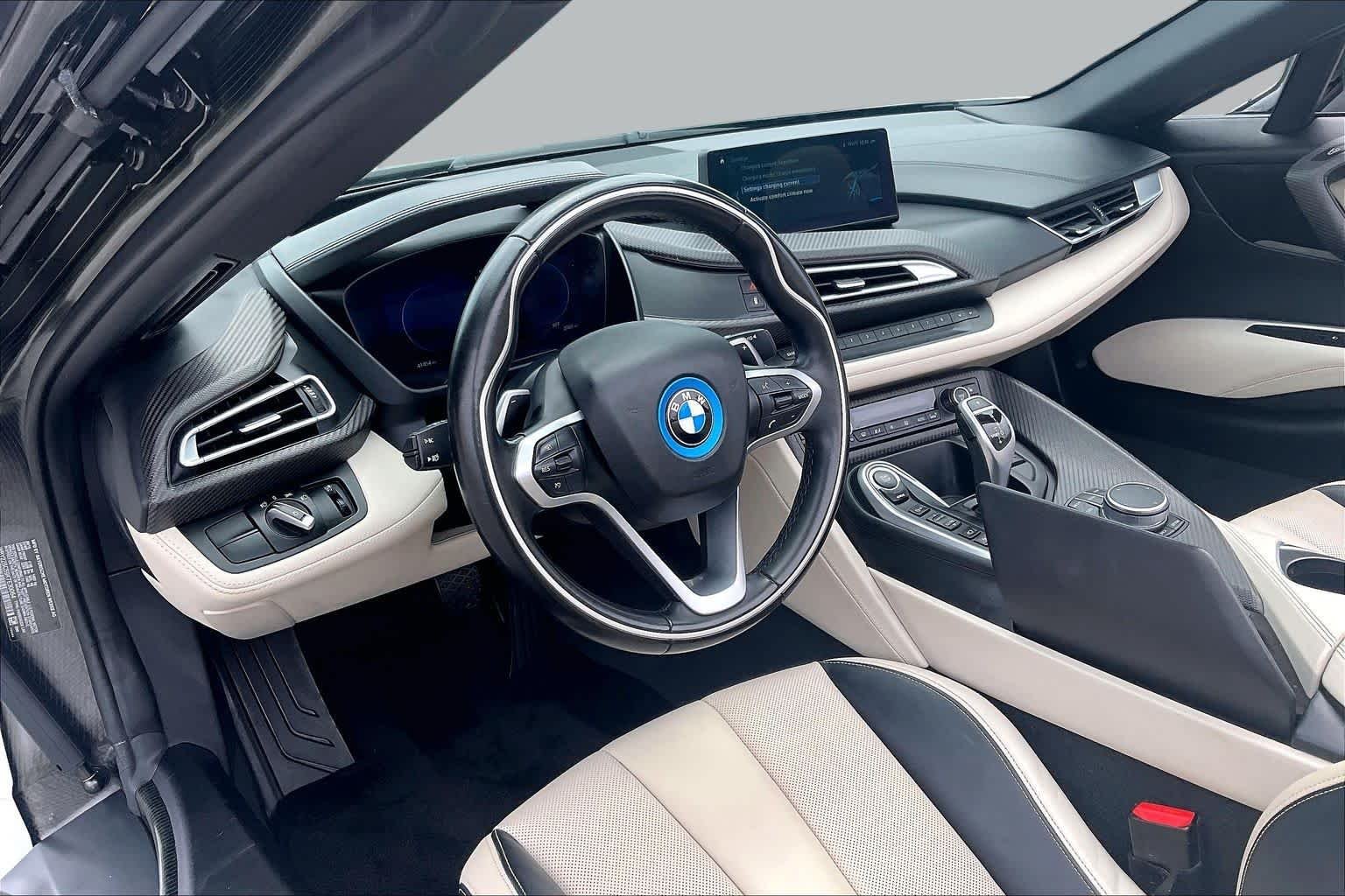 Used 2019 Crystal White Pearl Metallic w/Frozen Gray Accent BMW  image 16