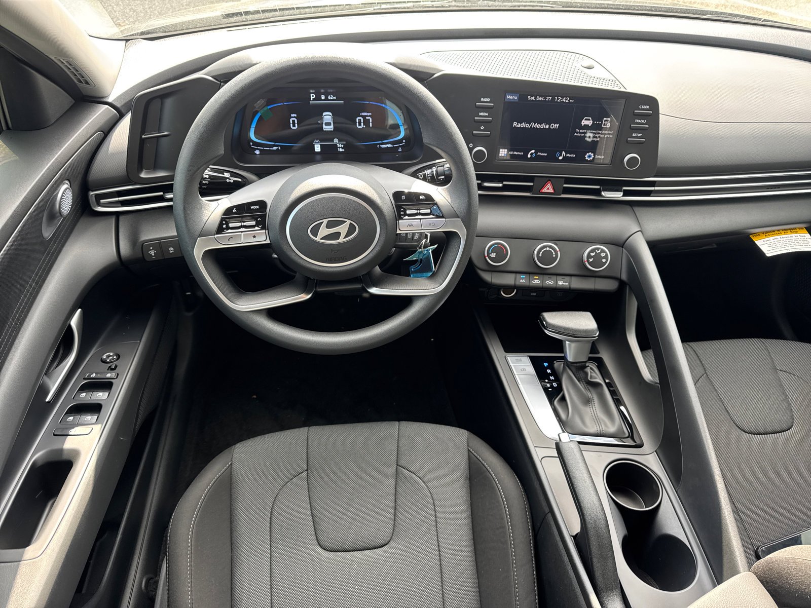 New 2026 Ecotronic Gray Hyundai SE image 15