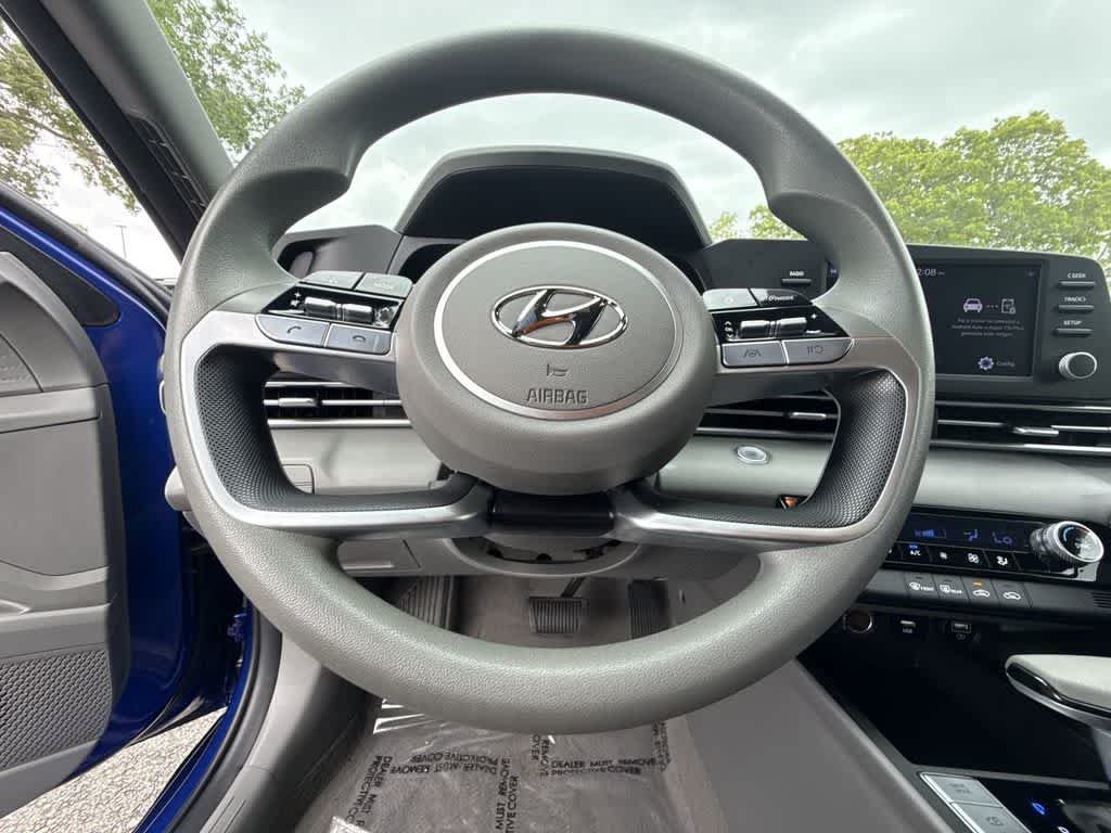 Used 2023 Intense Blue Hyundai SEL image 15