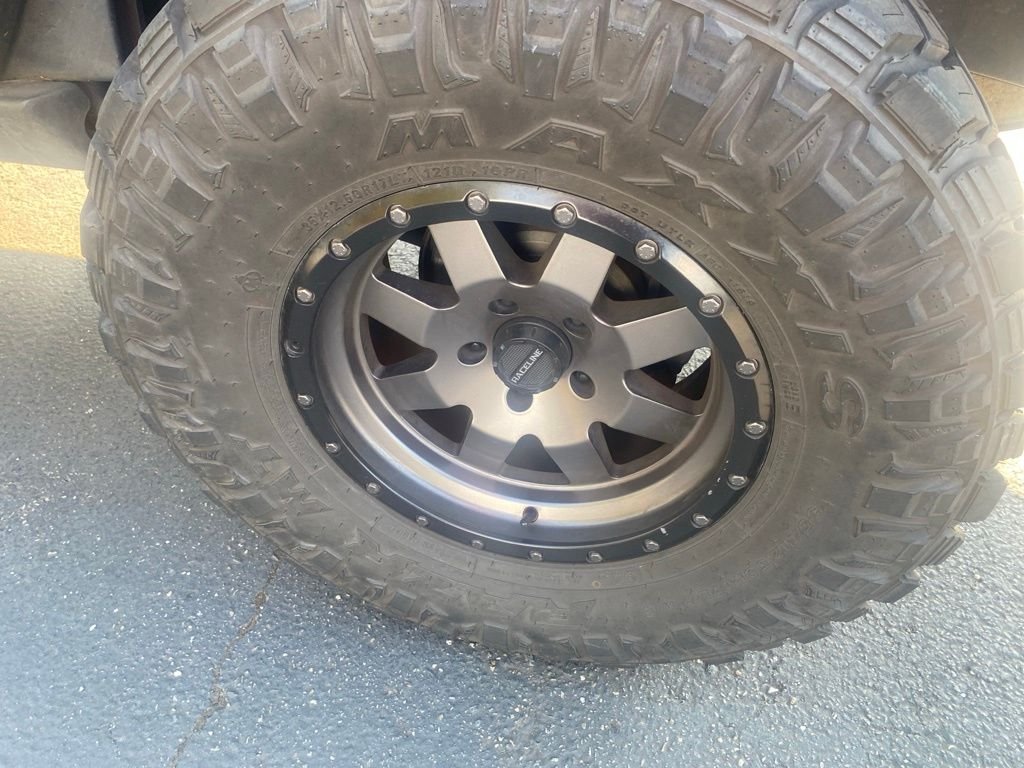 Used 2016 Black Jeep Unlimited Rubicon image 10