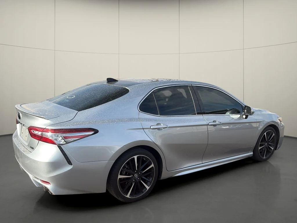 Used 2019 Silver Toyota XSE V6 image 7