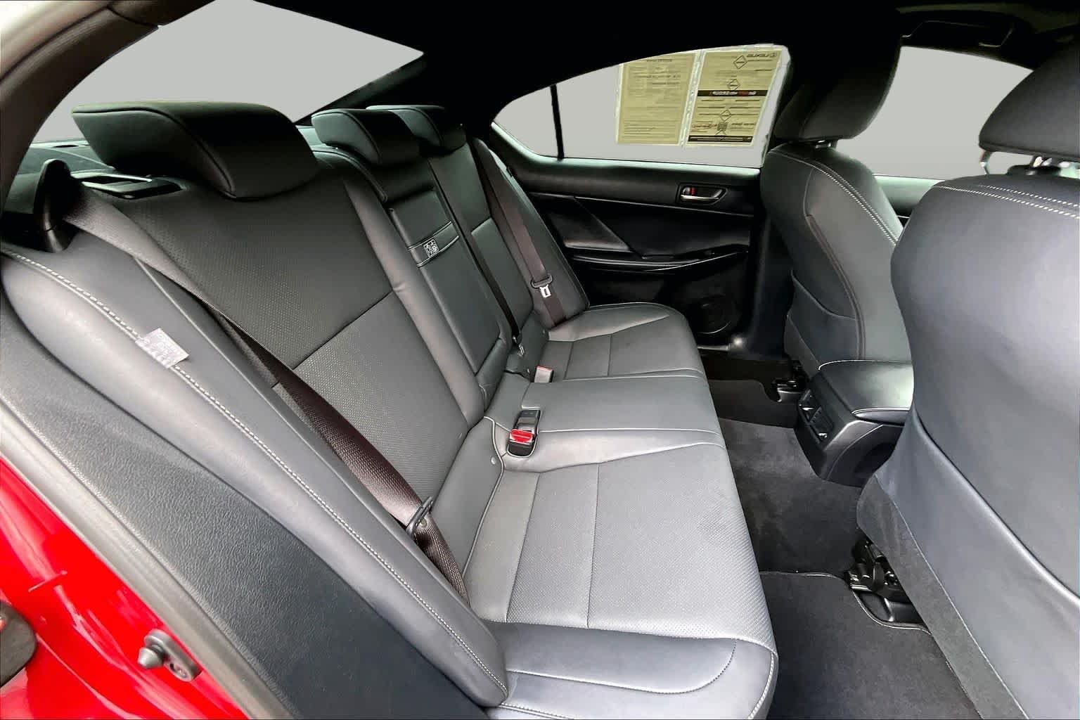 Used 2025 Matador Red Mica Lexus  image 20