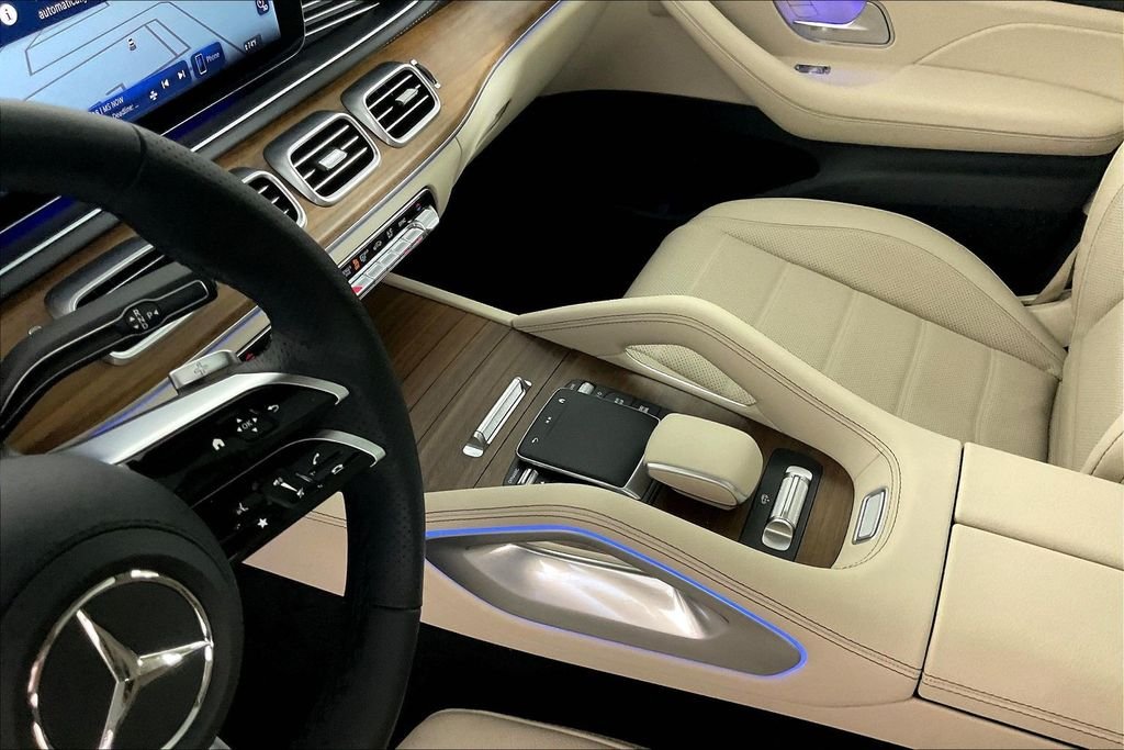 New 2026 Polar White Mercedes-Benz GLS 450 image 8
