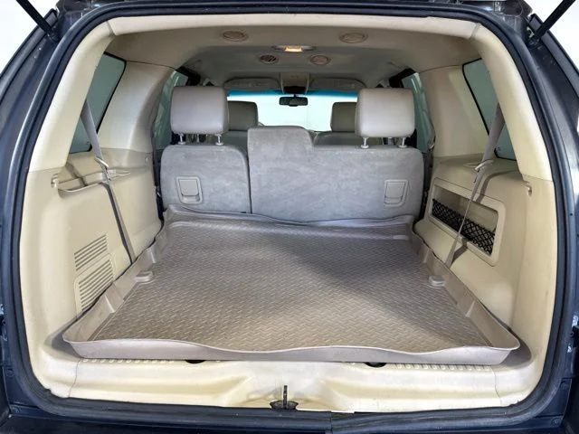 Used 2006 Gray Ford Eddie Bauer image 19