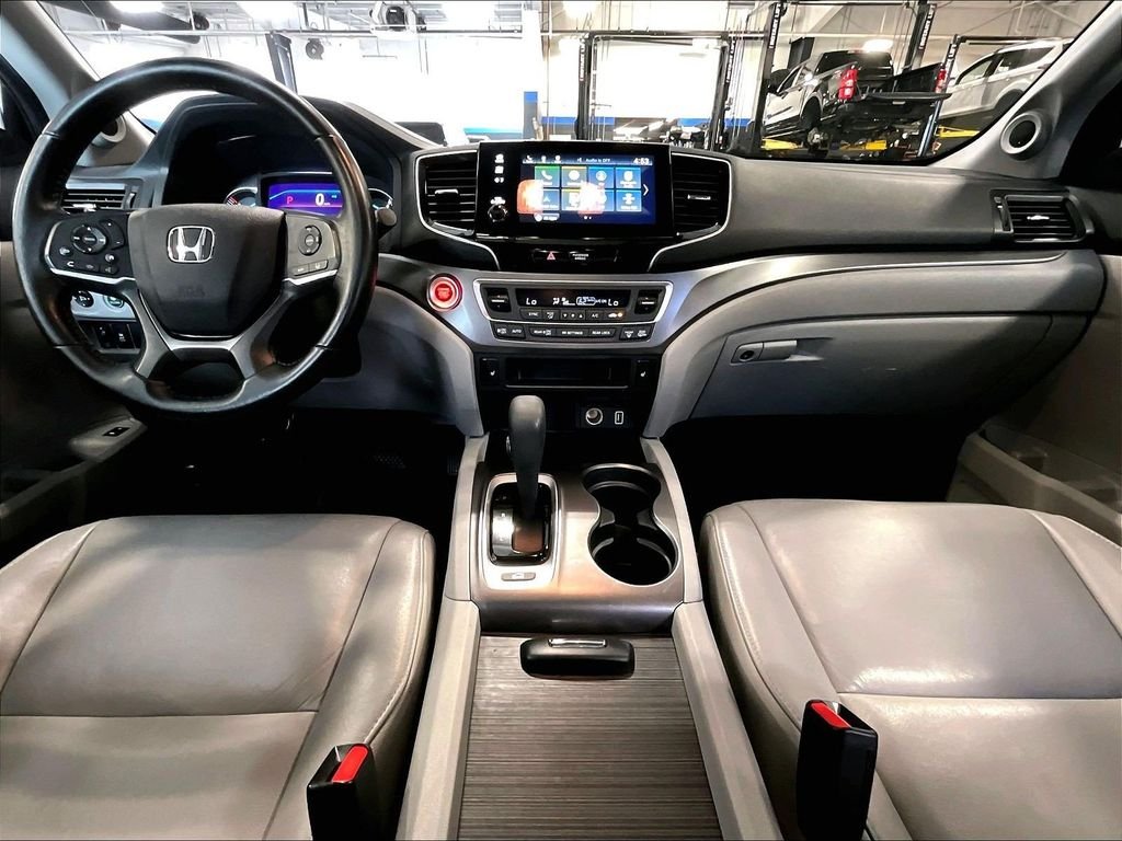 Used 2019 Gray Honda EX-L image 22