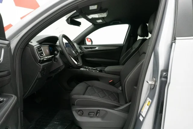 2026 Volkswagen Atlas Cross Sport SE w/Tech - Photo 15