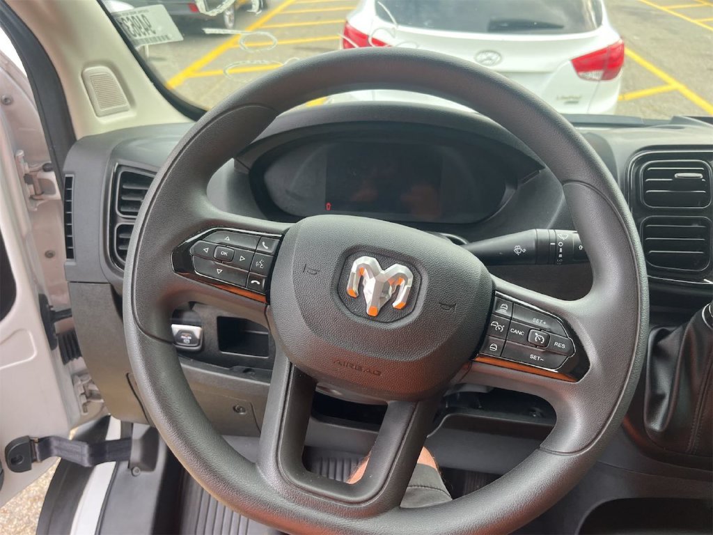 Used 2025 White Ram Base image 6