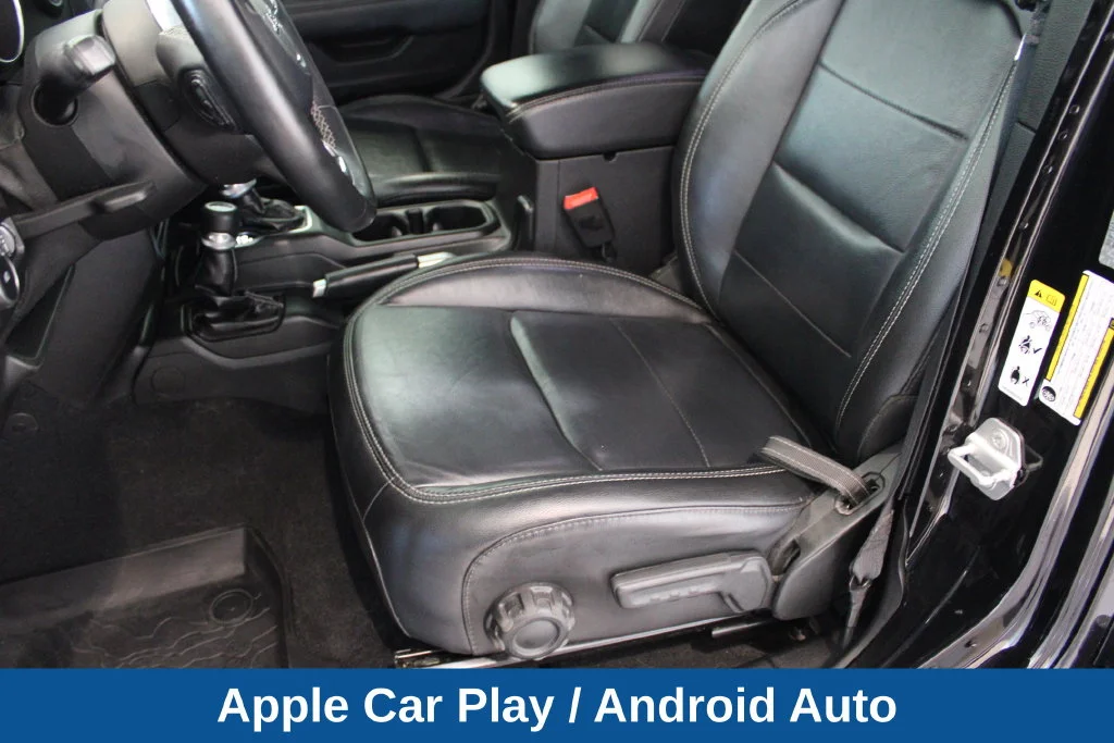 Used 2018 Black Clearcoat Jeep Unlimited Sahara image 11