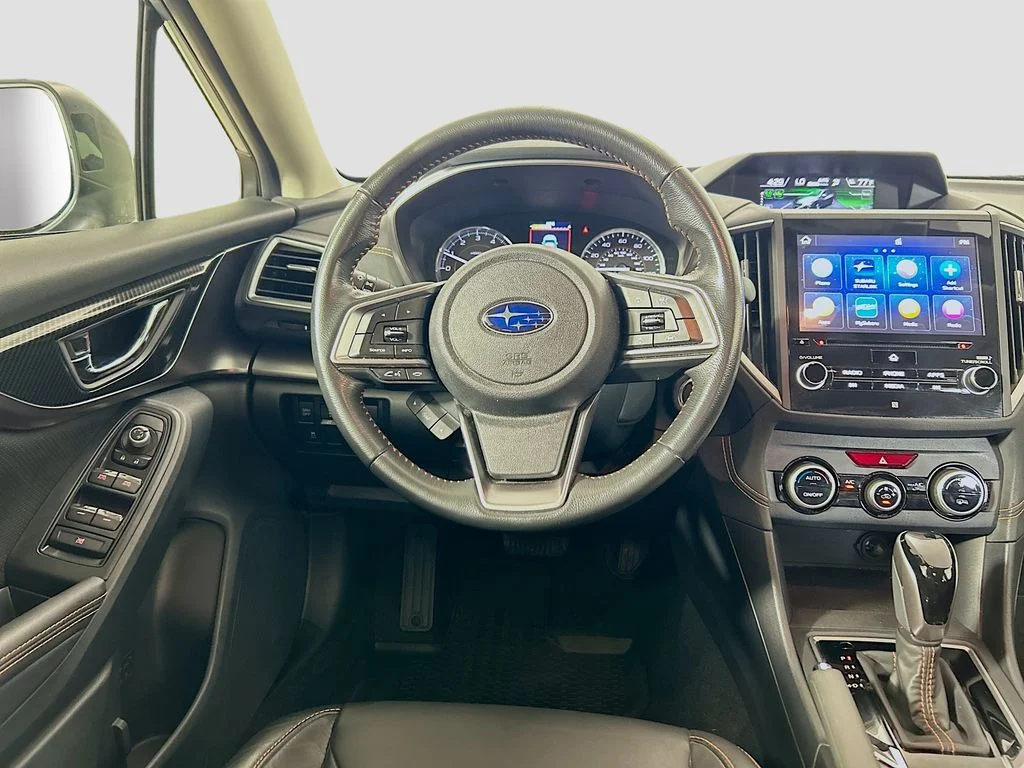 Used 2019 Ice Silver Metallic Subaru Limited image 22