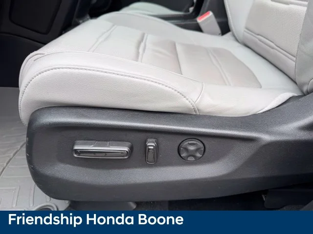 Used 2020 Black Honda EX-L image 18