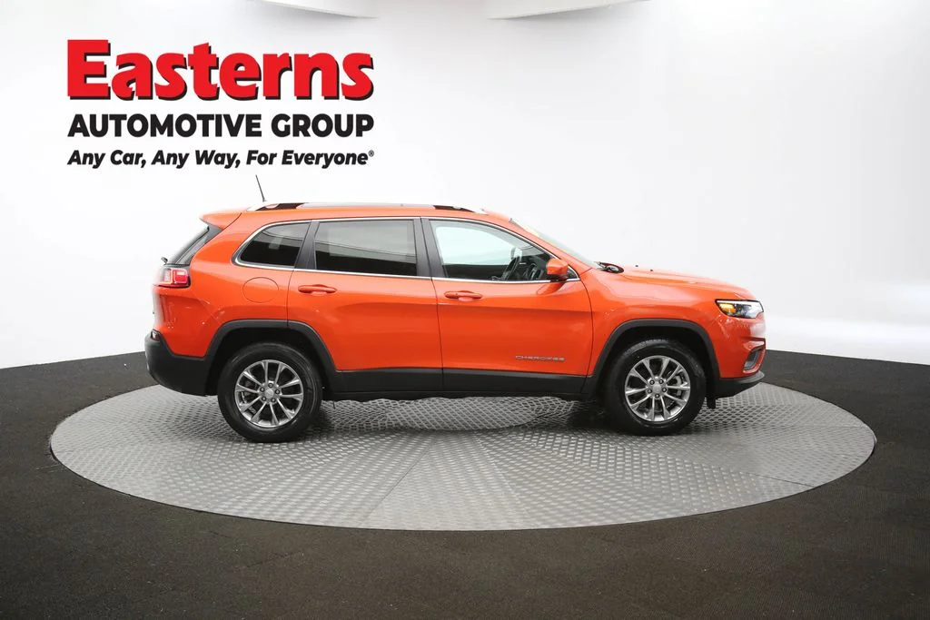 Used 2021 Orange Jeep Latitude Plus image 40
