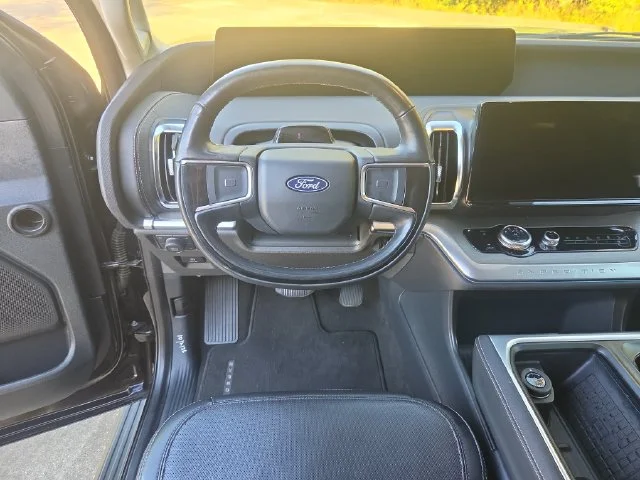 Used 2025 Black Ford Platinum image 16