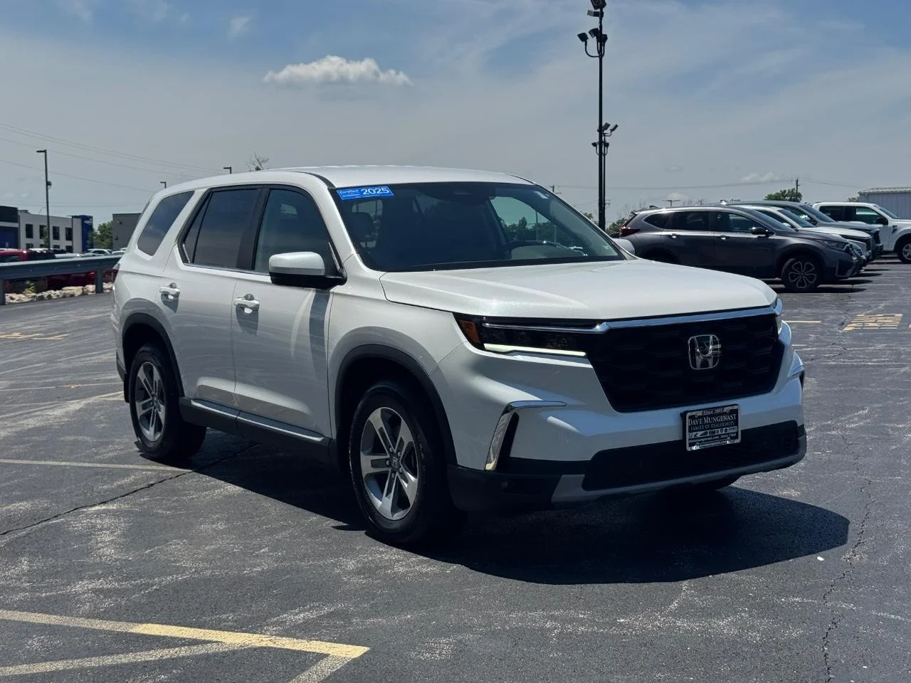 2025 Honda Pilot EX-L - Photo 2